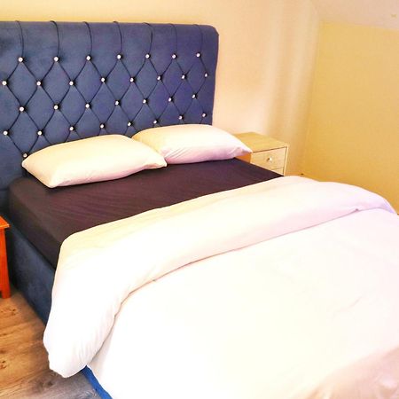 Deluxe Dwelling - 15 Mins From Cork City/Airport Appartement Buitenkant foto