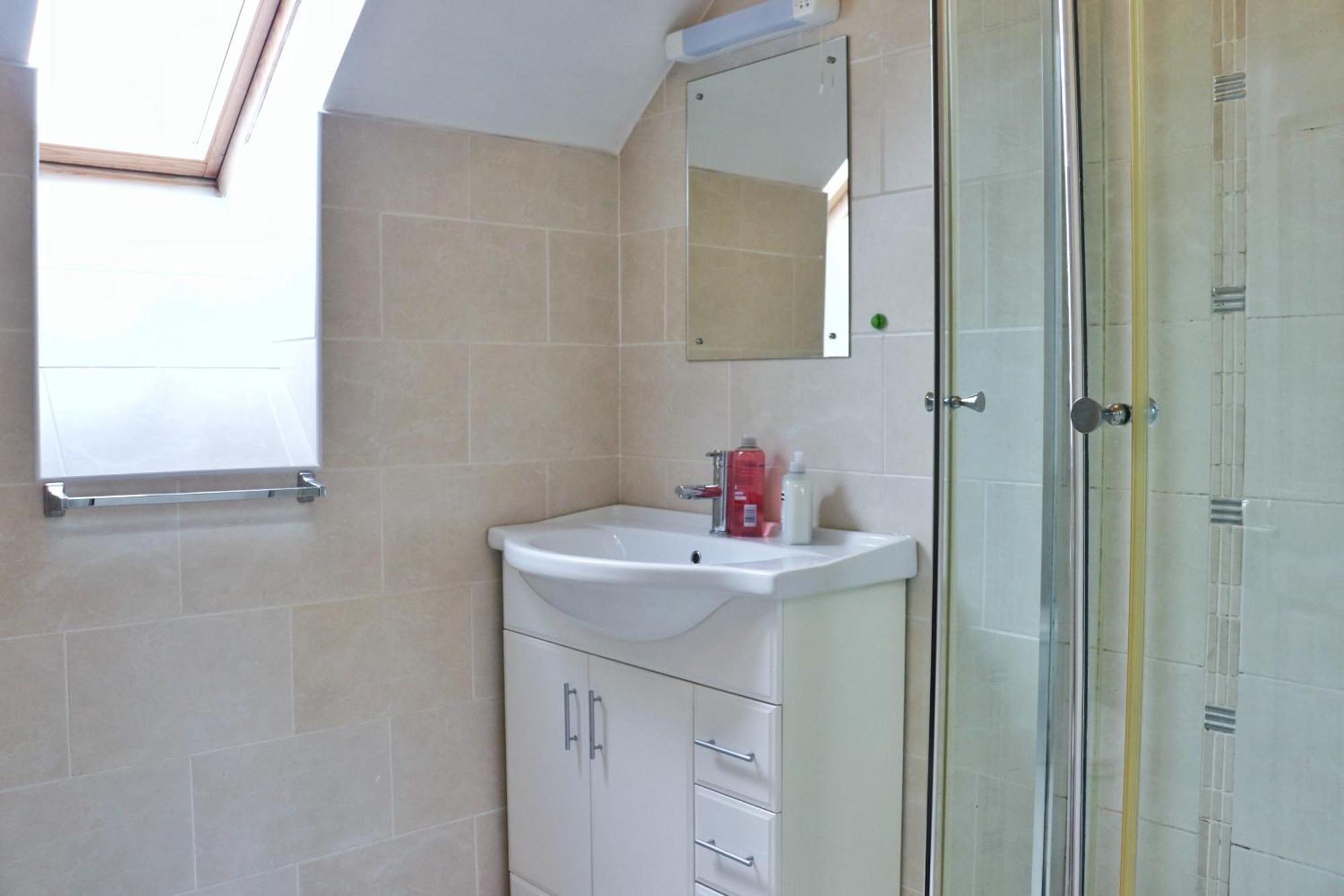 Deluxe Dwelling - 15 Mins From Cork City/Airport Appartement Buitenkant foto