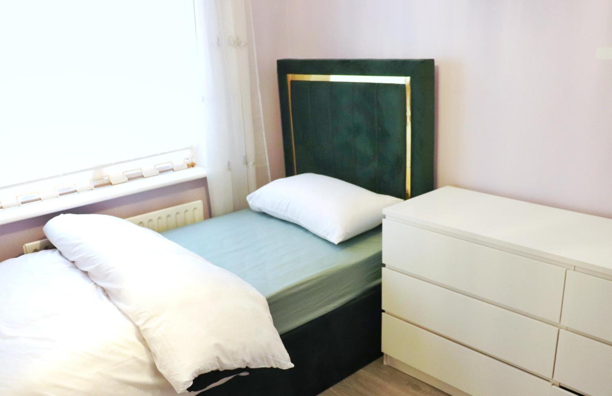 Deluxe Dwelling - 15 Mins From Cork City/Airport Appartement Buitenkant foto